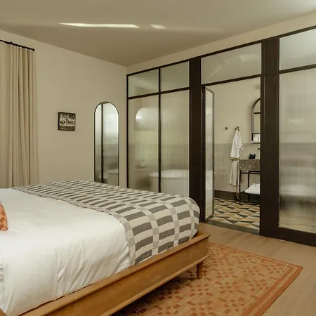Anna And Bel Hotel